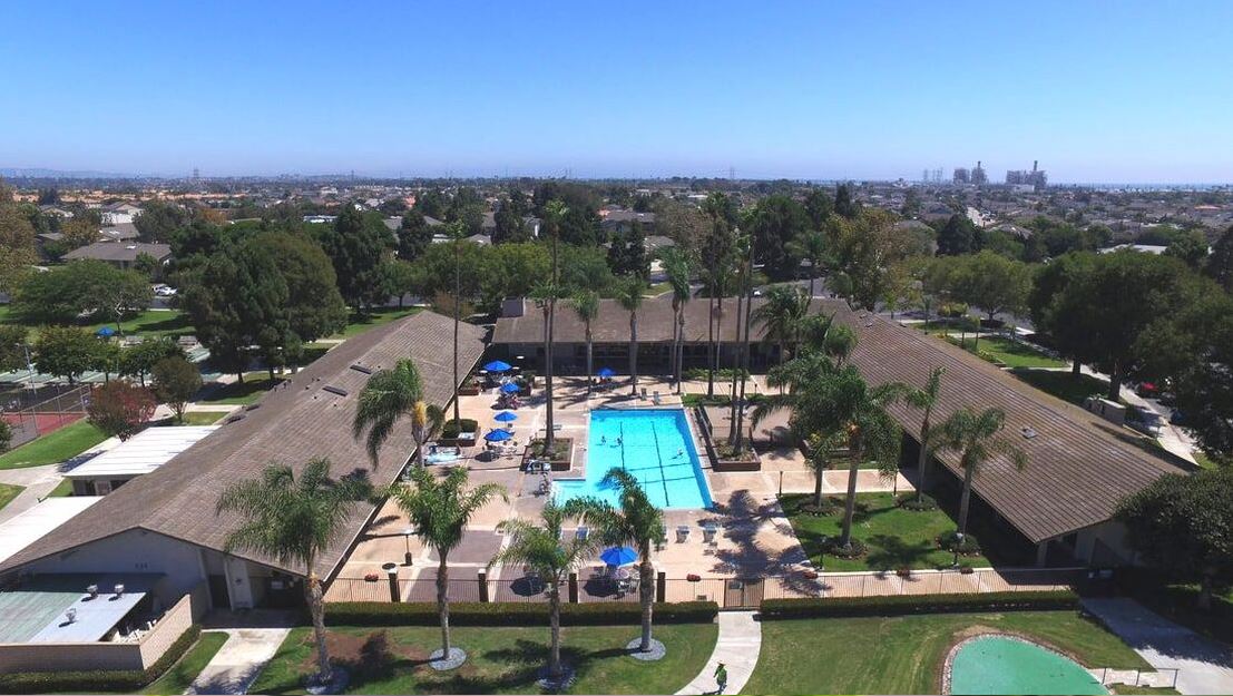 Image of Huntington Beach Community